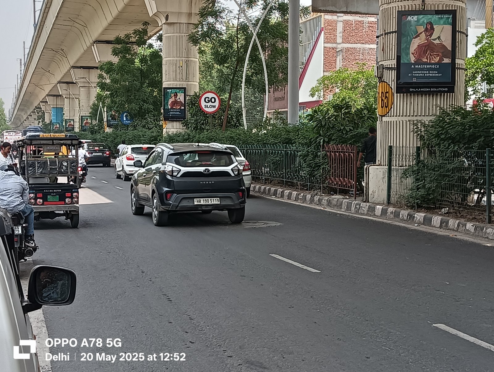 Laxmi Nagar To Preet Vihar